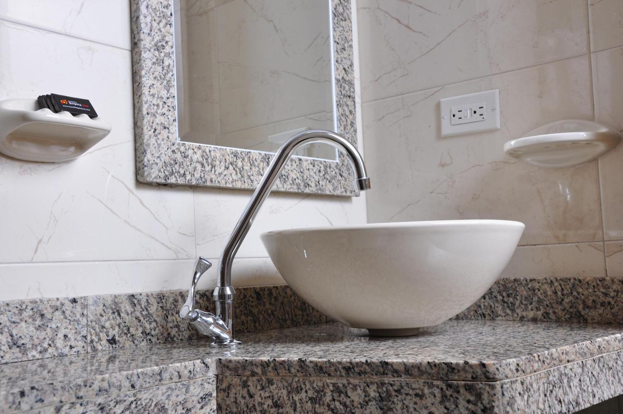 Hoteles Bogota Inn La Soledad エクステリア 写真